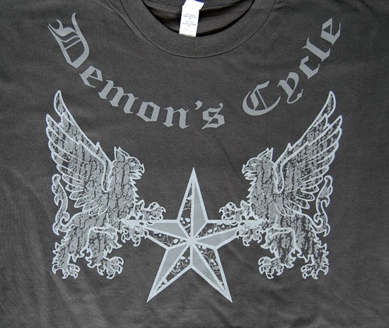 Demon's Cycle Heraldic Griffins and Nautical Star T-Shirt (Grey XL)