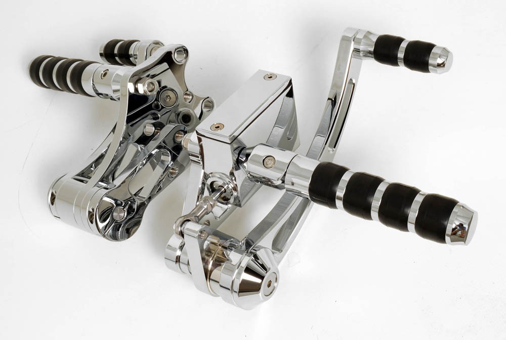 SOFTAIL CHROME FORWARD CONTROLS 4 HARLEY DAVIDSON MOTORCYCLES HD 2000 UP